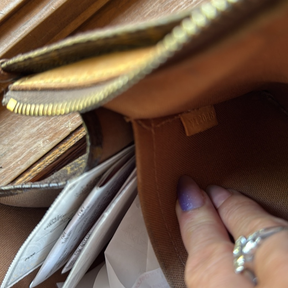 Louis Vuitton Brown Monogram Clutch - Picture 9 of 11
